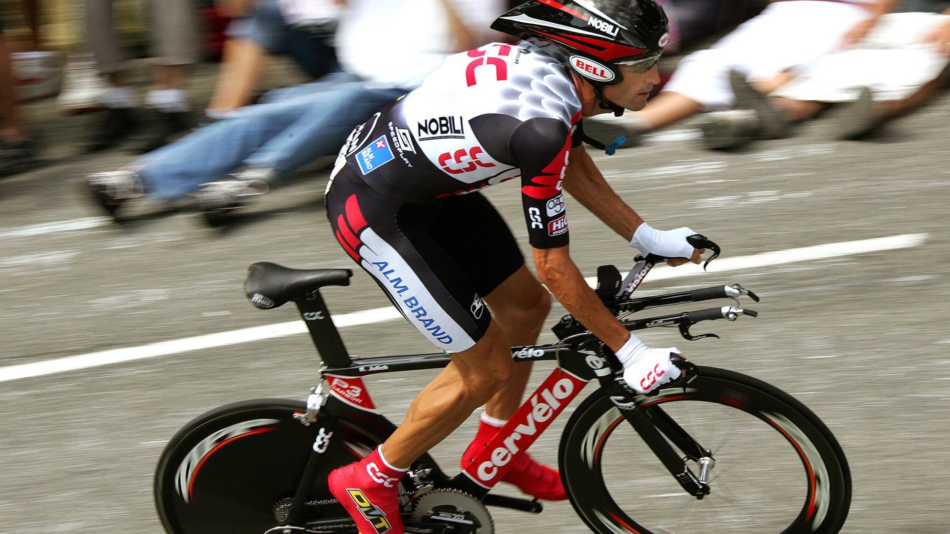 欧冠半决赛之夜，奥斯梅恩一手掌控比赛走势