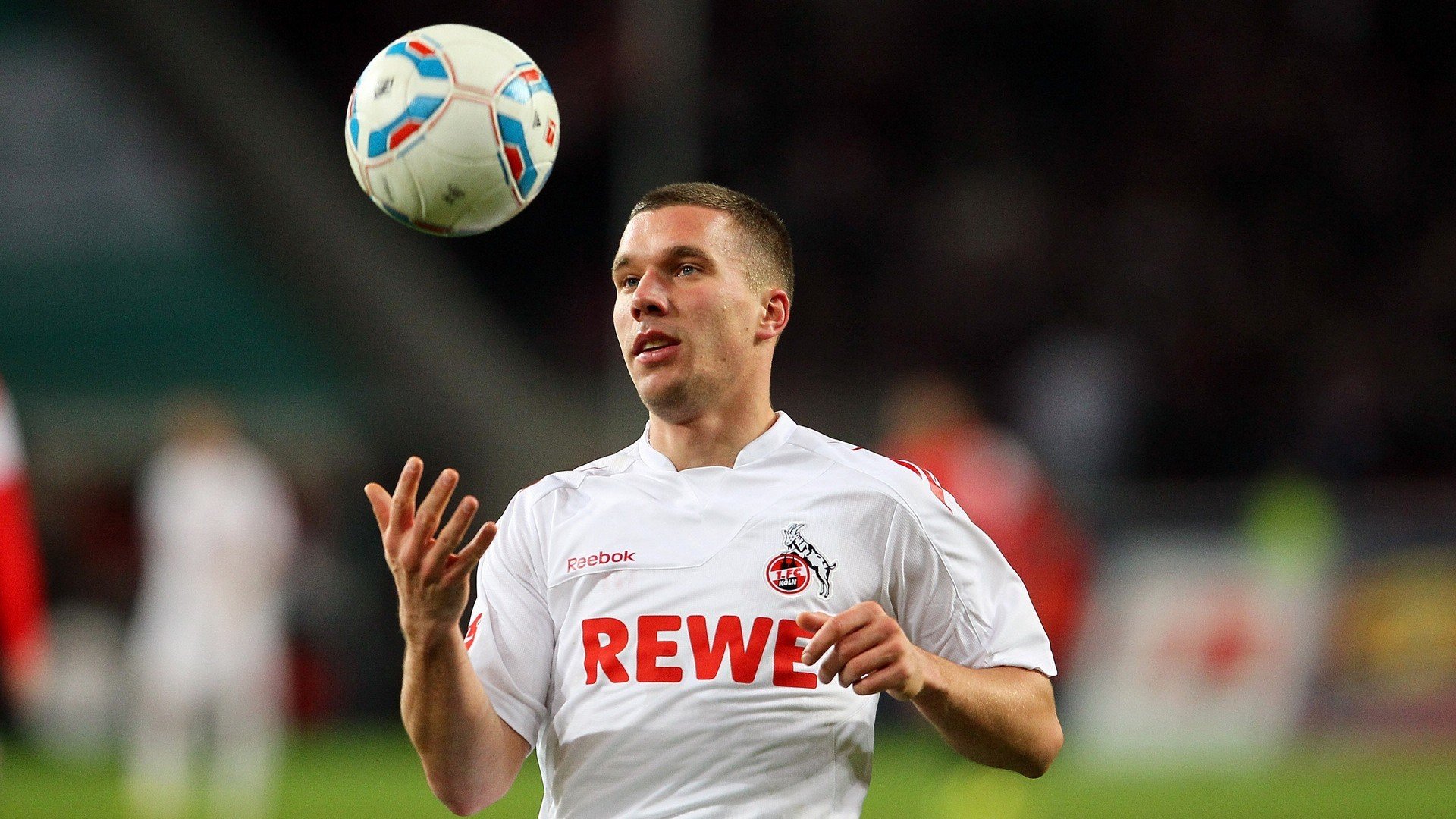 牙买加式压制与凯恩的救赎,勒沃库森遭遇战术滑铁卢,英格兰队长化身关键先生