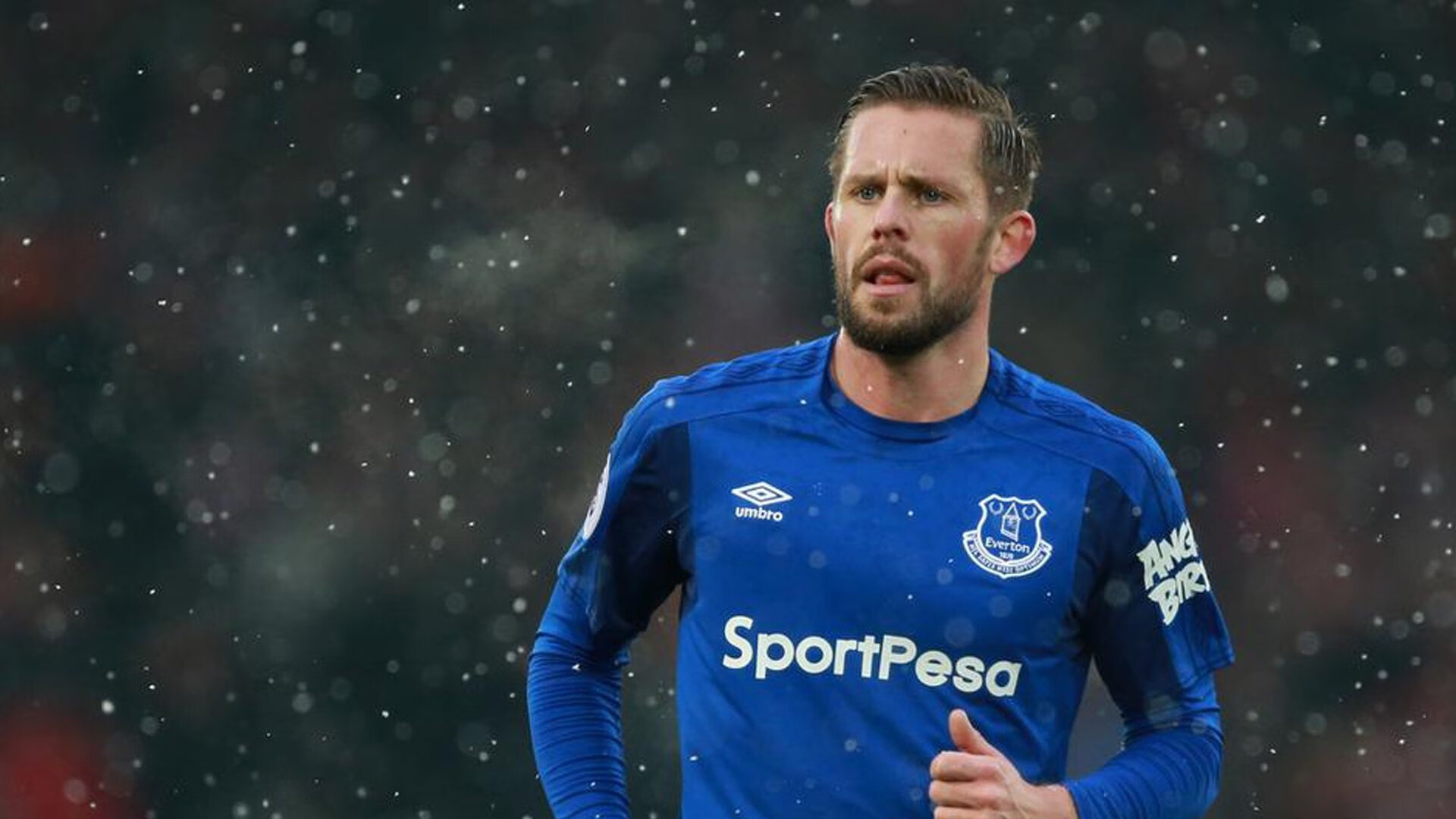 从荷兰到德甲，粉碎宿命的哈兰德，如何在争冠夜接管比赛