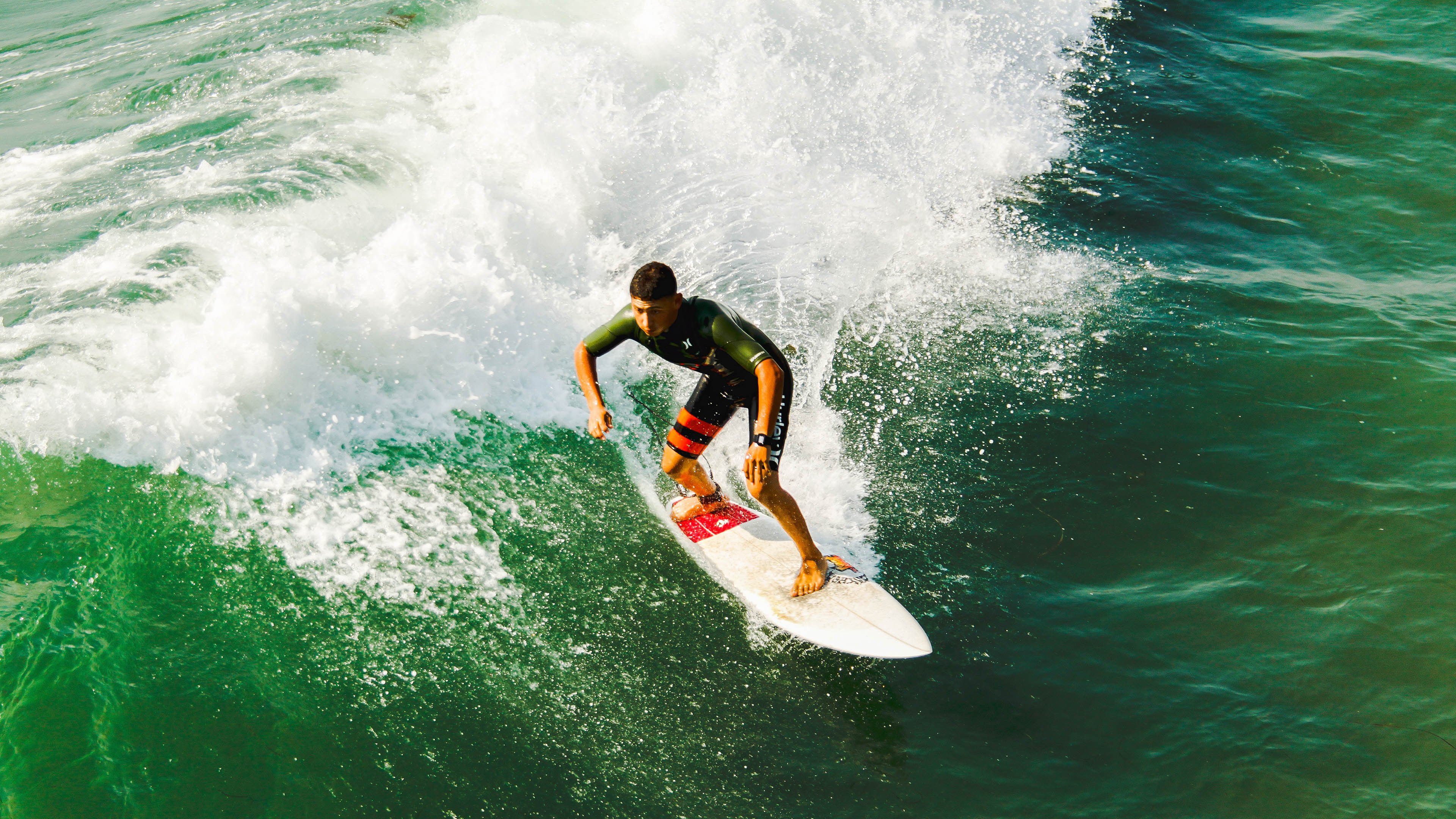 绝境中的王者，霍勒迪扛起尼克斯，压哨绝杀终结马刺神话